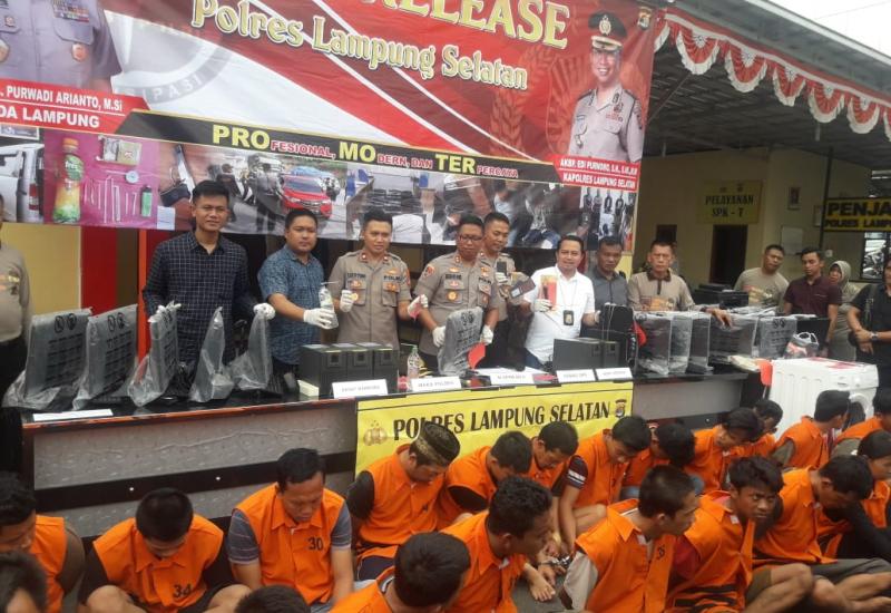 Perdana, Polres Lampung Selatan Menggelar Press Release Tahun 2020
