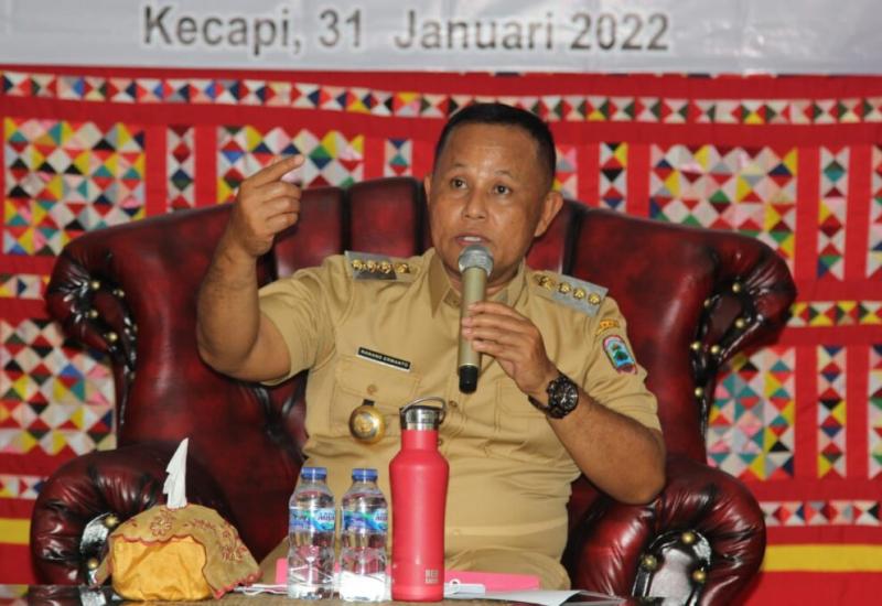  Hj. Nanang Ermanto menghadiri acara musrembangcam yang diselenggarakan di Lapangan Desa Sukaratu Kecamatan Kalianda