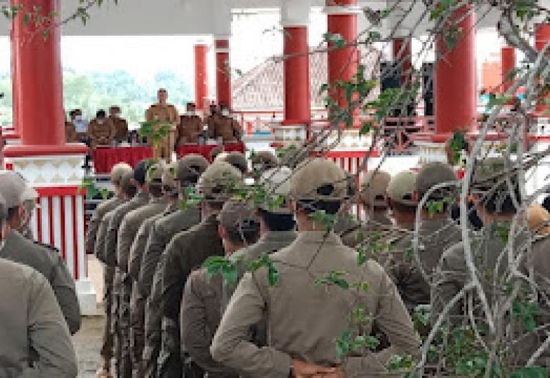 Apresiasi Satpol – PP, Bupati Nanang Berikan Hadiah Khusus
