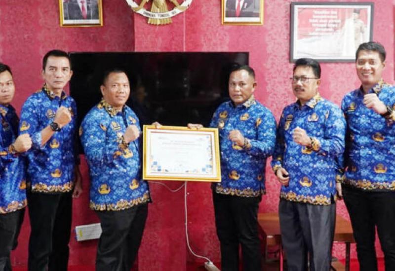 Jadi Pemda Terbaik, Pemkab Lampung Selatan Terima Penghargaan dari PT Taspen 