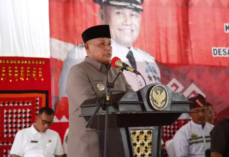 Lima Kepala Desa Terpilih di Kecamatan Penengahan Dilantik Bupati Nanang