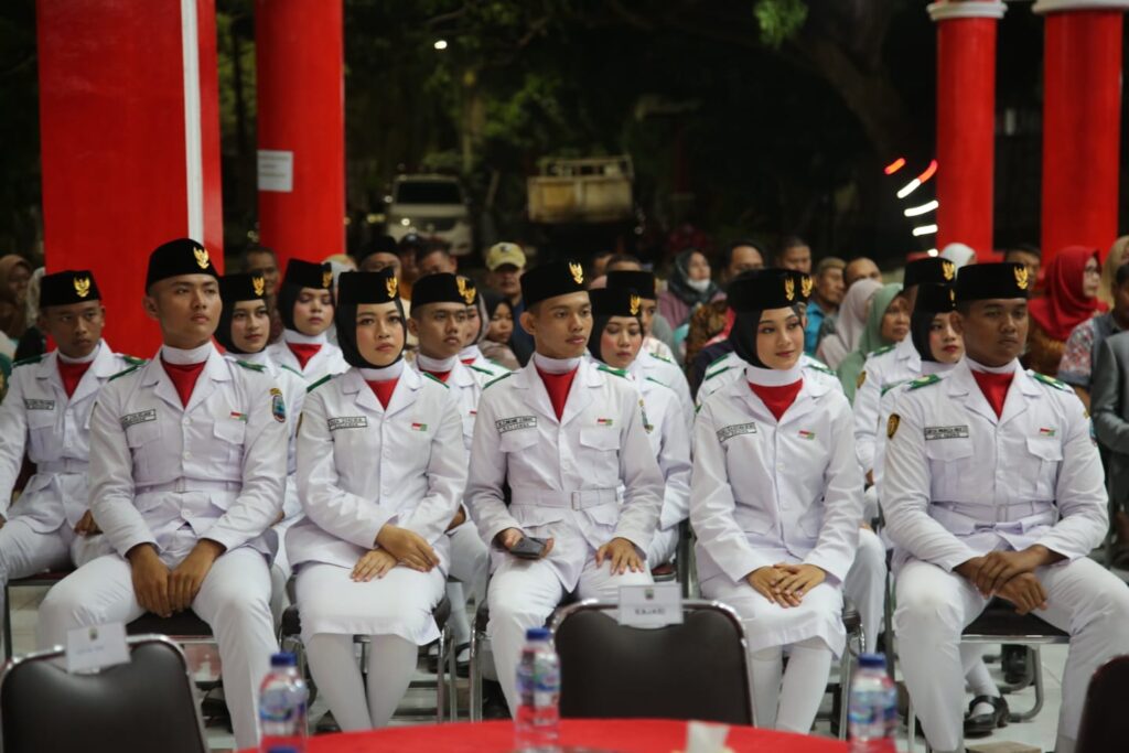Pemkab Lamsel Resmi Bubarkan Paskibraka, Sukses Kibarkan Sang Merah Putih Saat Peringatan HUT RI Ke78