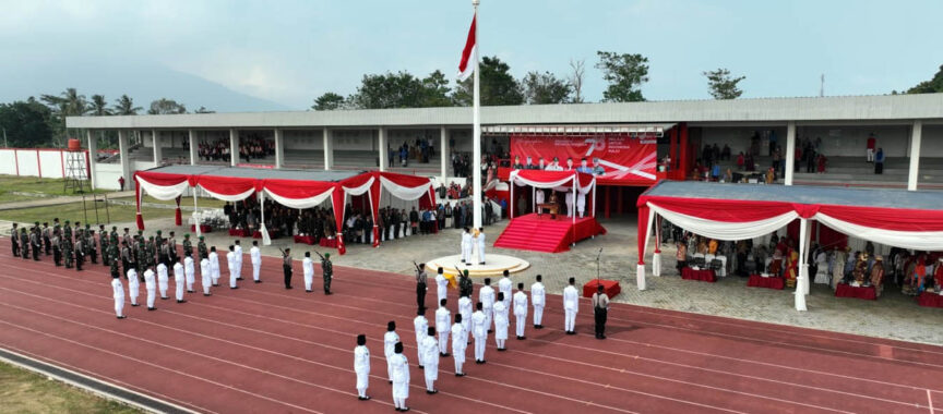 Bupati Nanang Jadi Inspektur Upacara Pengibaran Bendera Merah Putih HUT Ke-78 RI