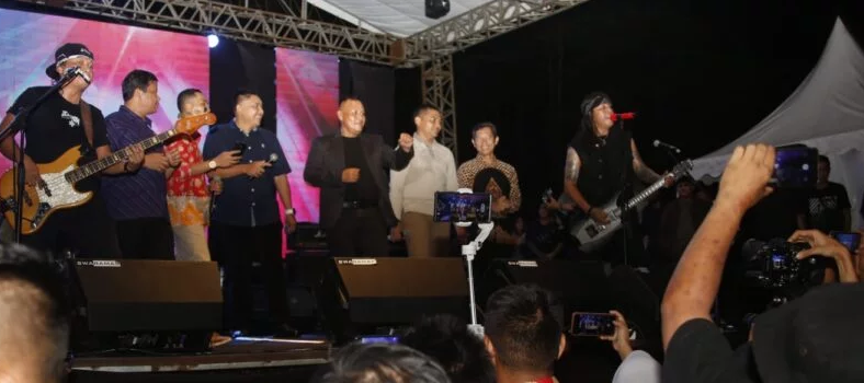 Hadirkan TS Projects Dan Jecovox, Bupati Nanang Ermanto Tutup Lampung Selatan Expo