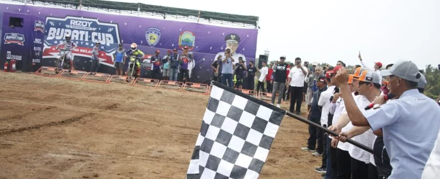 Meriahkan HUT ke-67 Lampung Selatan, Pemkab Adakan Grass Track Rizqy Motor Sport Bupati Cup 