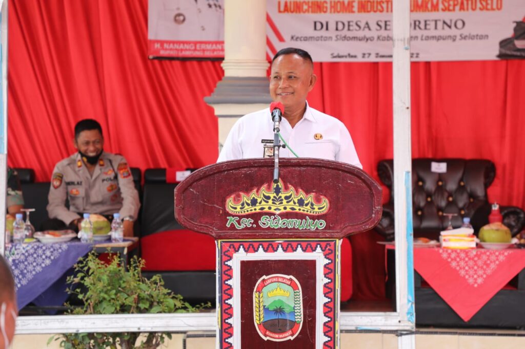 Launching Home Industri Sepatu Selo, Bupati Lamsel Harap UMKM Mampu Bersaing di Pasaran