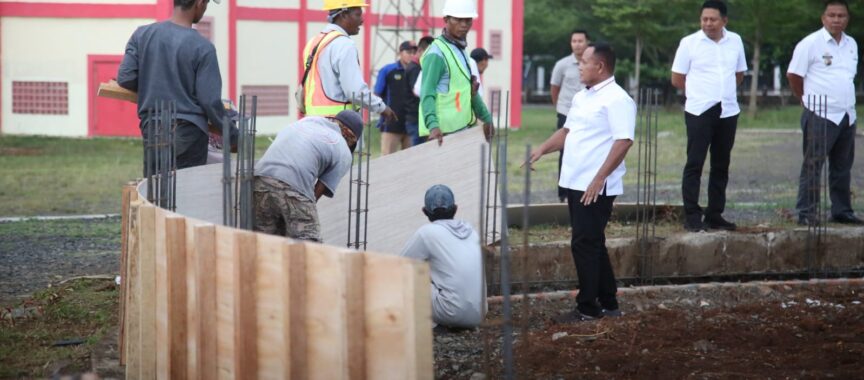 Proses Pembangunan Dua Air Mancur Ditinjau Langsung Bupati Nanang