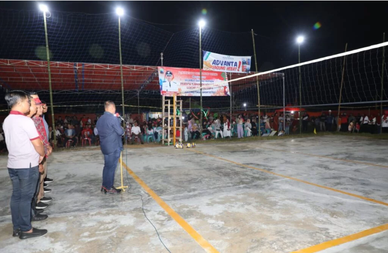 Bupati Nanang Ermanto Buka Open Tournamen Bola Voli Gunung Terang Cup 1