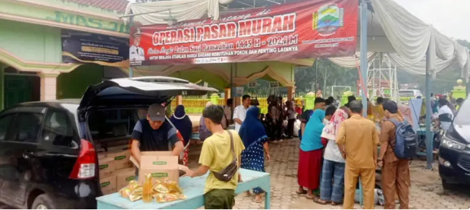 Bantu Kebutuhan Masyarakat, Pemkab Lampung Selatan Gelar Operasi Pasar Murah