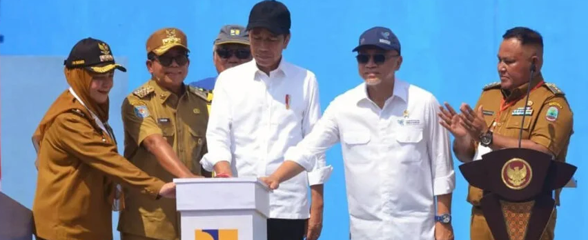 Bupati Nanang Ermanto Dampingi Presiden Jokowi Resmikan SPAM di Natar