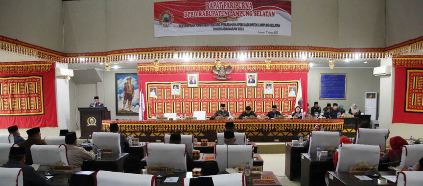 Paripurna DPRD, Bupati Nanang Sampaikan Raperda Perubahan APBD TA 2023