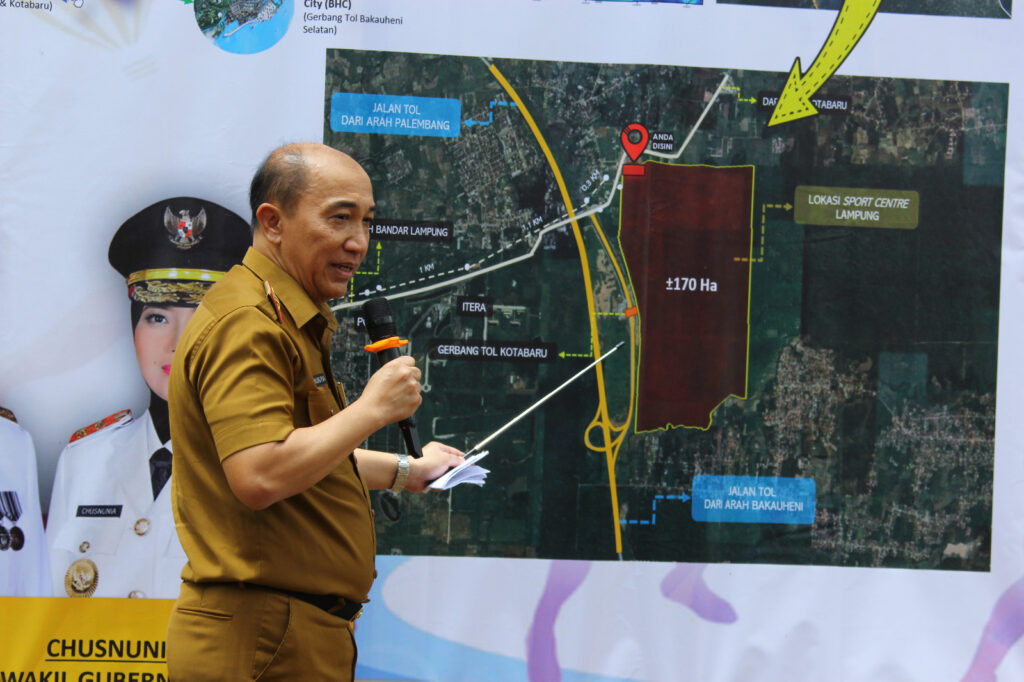 Sekda Lamsel Thamrin Tinjau Lokasi Pembanguan Gedung Sport Center