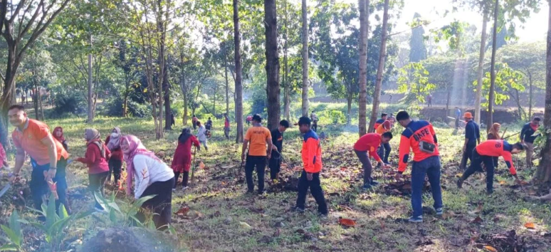 Pemkab Lampung Selatan Kompak Gotong Royong Bersihkan Lokasi Jumbara Ke-IX