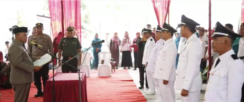 Lima Kepala Desa Terpilih di Kecamatan Penengahan Dilantik Bupati Nanang