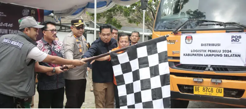 Sekda Thamrin Hadiri Pelepasan Distribusi Logistik Pemilu 2024 ke Tingkat Kecamatan
