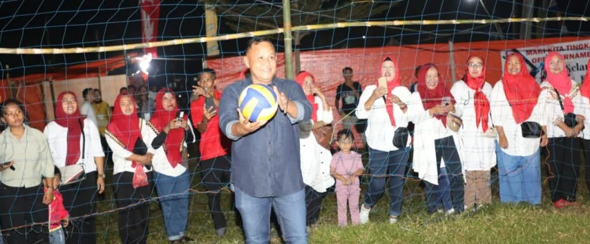 Bupati Nanang Ermanto Buka Open Tournamen Bola Voli Gunung Terang Cup 1