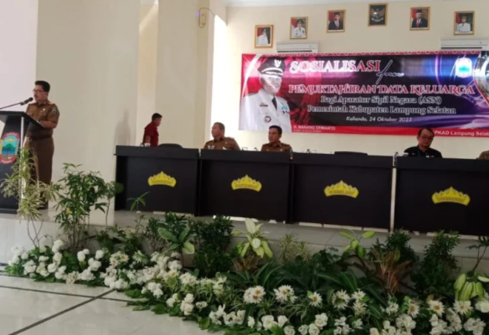Sekda Lampung Selatan Hadiri Sosialisasi Dan Pemutakhiran Data Keluarga Bagi ASN