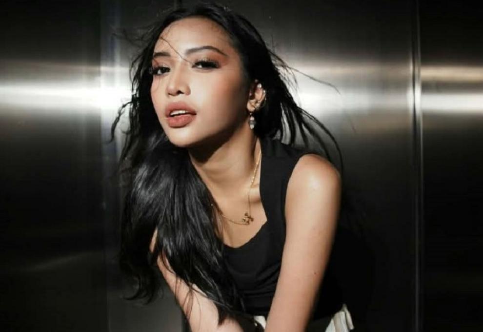Bina Kamila, Talenta Muda Bersinar Bidang Fashion Racik Identitas Visual Unik untuk South Queen