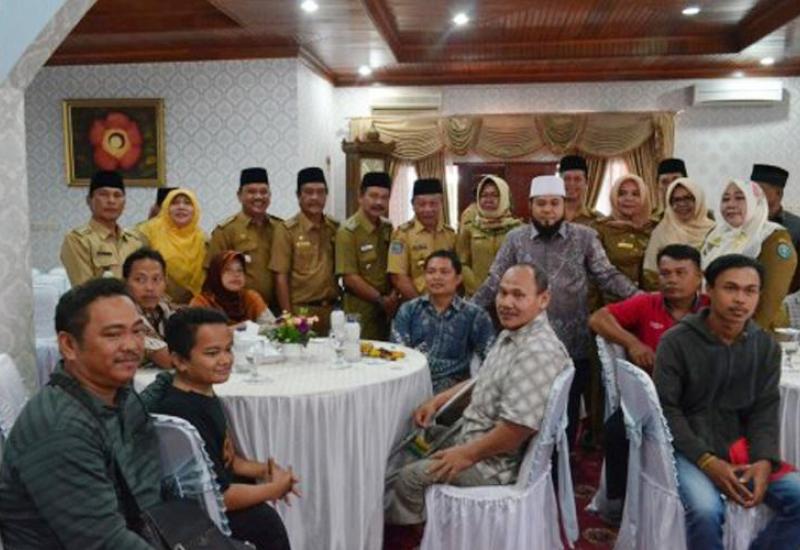 Pemerintah Kota Bengkulu memberikan bantuan modal usaha kepada 23 orang penyandang disabilitas dari 8 Kecamatan di Kota Bengkulu