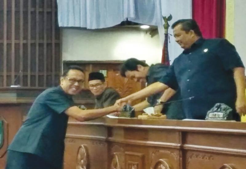 Paripurna, salah satu perwakilan fraksi usai menyampaikan tanggapan, Rabu (2/8/2017)