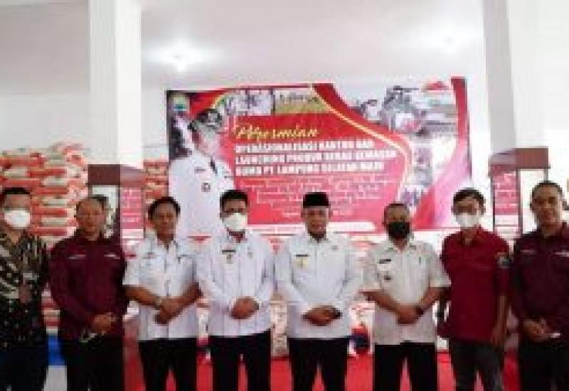 Bupati Meresmikan Operasionalisasi Kantor dan Lauching Produk Beras Kemasan BUMD
