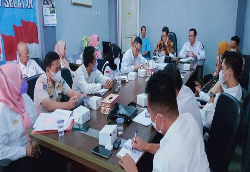 Rapat Koordinasi Pelaksanaan dan Pelaporan Inpres Nomor 2 Tahun 2020 serta Sosialisasi Institusi Penerima Wajib Lapor (PWL), yang berlangsung di ruang rapat BNNK Lampung Selatan, Kamis (18/8).