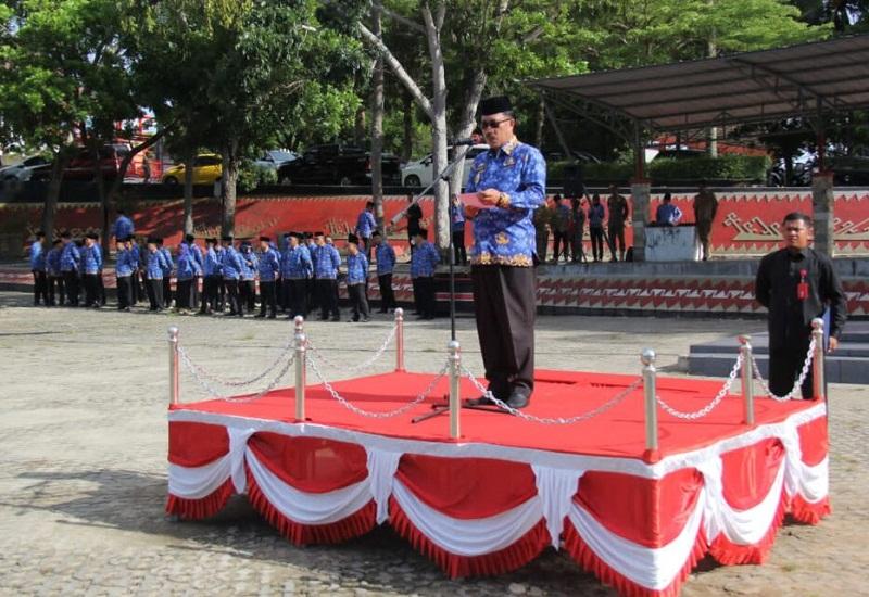Pemerintah Kabupaten (Pemkab) Lampung Selatan menggelar Upacara Peringatan Hari Ulang Tahun (HUT) Ke-51 Korps Pegawai Republik Indonesia (Korpri) di Lapangan Korpri, Selasa (29/11).