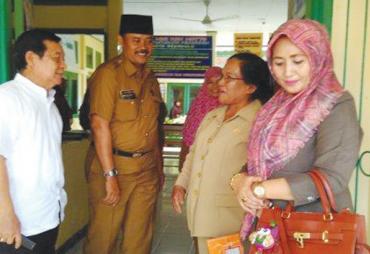 Komisi I DPRD Kota Bengkulu saat Sidak Ke Puskemas, Senin (10/07/2017)