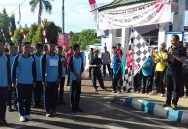 Dinas Pendidikan dan Kebudayaan (Disdikbud) Kota Bengkulu menggelar lomba gerak jalan ketepatan waktu