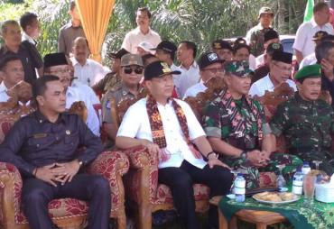 Plt Gubernur menghadiri Kegiatan Upacara Pembukaan TMMD Ke-100 T.A.2017 Kodim 0407/Bengkulu