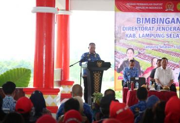 Direktorat Jenderal (Dirjen) Hortikultura Kementerian Pertanian   Republik Indonesia menggelar Bimbingan Teknis (Bimtek) Pengembangan   Hortikultura di Kabupaten Lampung Selatan, di Aula Sebuku Rumah Dinas Bupati   setempat, Senin (17/10).