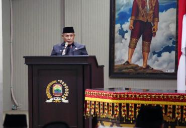 Paripurna DPRD, Bupati Nanang Sampaikan Raperda Perubahan APBD TA 2023