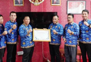 Jadi Pemda Terbaik, Pemkab Lampung Selatan Terima Penghargaan dari PT Taspen 