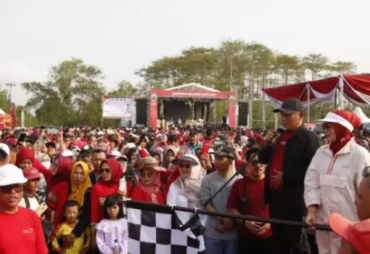 HUT ke-67 Lampung Selatan, Bupati Nanang Buka Jalan Sehat