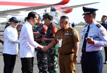 Bupati Nanang Ermanto Dampingi Presiden Jokowi Resmikan SPAM di Natar