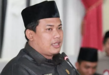 Kritik Jalan Rusak Viral, Anggota Komisi IV DPRD Lamsel ADS : Masukan untuk Perbaikan Perencanaan 2026